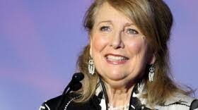 Laura Wingard's Instagram, Twitter & Facebook