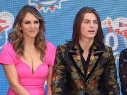 Elizabeth jane hurley was born on june 10, 1965 in basingstoke, hampshire, england. Elizabeth Hurley S Son Damian To Inherit Nothing From Dad Steve Bing S Family Fortune Mirror Online