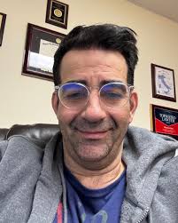 Maurice Gonzalez's Instagram, Twitter & Facebook