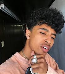 Pin By Amournai On Eye Candy Curly Hair Men Mexican Hairstyles Curly Hair Styles