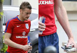 Hat jamie vardy offizielle profile in sozialen communities? Jamie Vardy Ja Ich Rauche Und Super Lig International Facebook