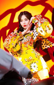 Hyuna Flower Shower At Inkigayo 191110 Hyuna Kim Hyuna Fashion Kpop Girls