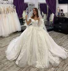 Dubai Luxury Ball Gown Wedding Dresses 2020 New Elegant Off Shoulder 3d Applique Bea Lace Princess Wedding Dresses Court Train Wedding Dress Ball Gowns Wedding