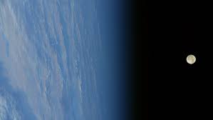 Viele kulturen sagen dem runden, strahlenden erdtrabanten magische kräfte nach und sind sich sicher, dass er wirkung auf unseren körper und. Der Nachste Vollmond Des Jahres Und Wieder Grusst Der Supermond Archiv