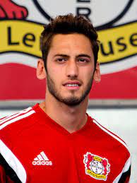 Datei Hakan Calhanoglu 2015 08 Jpg Wikipedia
