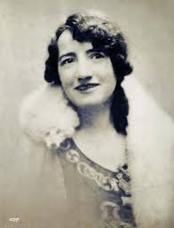 Dress and National Identity: Women's Clothing and the Celtic Revival