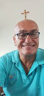 Ciao a tutti, Un quesito : un A.A. chiede aspettativa x grave patologia del  coniuge x due mesi, devo aspettare comunque i 30 giorni per nominare un  supplente? Grazie