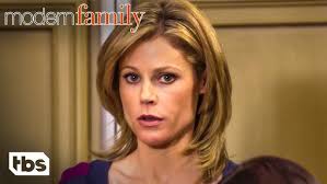 Cam Invites Katie (Leslie Mann) Over To Tell Her He's Gay (Clip)