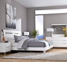 Grey Wall Color Scheme And White Bedding Sets In Modern Bedroom Design Ideas 400x372 Jpg 400 372 Pi White Bedroom Set Modern Bedroom Colors Bedroom Wall Colors