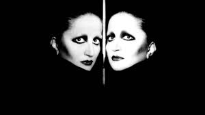 (lui) sorriderai e ti rivedo come sei incrocerai. Gaycultureland Gay Icons The Divas Mina Mazzini