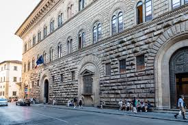 De geniale stad van wetenschapper koen de vos is een ode aan de italiaanse renaissance. Stadswandeling Florence Stop 11 Palazzo Medici Riccardi Cappella Dei Magi