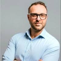 Dan Batchelor's Instagram, Twitter & Facebook