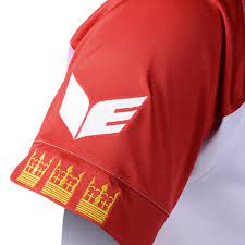 Auf der vorderseite befindet sich ein sublimationsdruck mit allen stadtbezirken. Fc Koln 2016 Erima Karneval Kit 16 17 Kits Football Shirt Blog