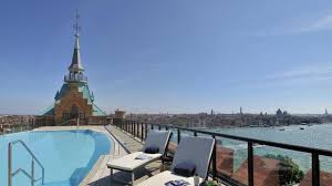 Rooftop pools are a little different from inground pools, and you have to consider factors that you wouldn't think about when putting a pool in your yard. World S First 360 Degree Rooftop Infinity Pool Planned For London Skyline The Independent The Independent