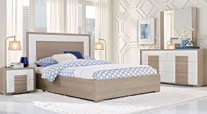 Studio Place Taupe 5 Pc Queen Panel Bedroom Rooms To Go Bedroom King Size Bedroom Furniture Bedroom Panel