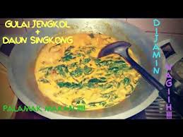 Selain lebih sehat, rasanya pun gak kalah enak dengan gulai berbahan hewani. Resep Gulai Jengkol Daun Singkong Masakan Padang Youtube