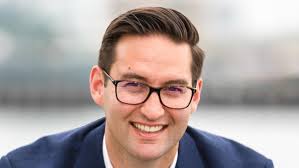 Labor MP Josh Burns offers to help defuse ALP tensions over  Israel-Palestine debate