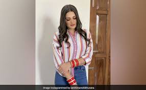 Chirag paswan is an indian politician from the ljp and the son of ram vilas paswan. Himanshi Khurana S Latest Instagram Post Prompts Wedding Rumour