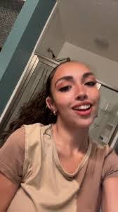 Haley Scheer's Instagram, Twitter & Facebook