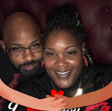 Mounting front seats in the middle row of an Excursion