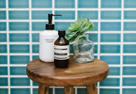 With nearly 100 million spa visits around the country, it's clear that spa treatments are now a part of life. How To Turn Your Small Bathroom Into A Mini Spa Two Storage Diys Collective Gen