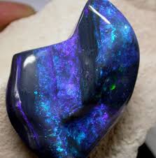 Black And Blue Stones 250 Carat Black Opal Love The Blue And Some Green In Opals Like The One I Got In Australia Stones And Crystals Minerals And Gemstones Crystals And Gemstones