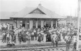 Start shopping by selecting your kitchen cabinets door style and color below. Tennessee Gathering At The Portland L N Station Early 1900s L N Louisville And Nashville Train Depot Train Station Tennessee