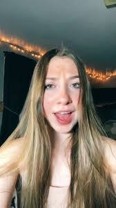 Kelly Whipple's Instagram, Twitter & Facebook