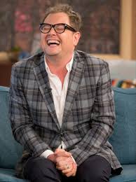 Tv judges alesha dixon, amanda holden and david williams talk about their favourite britain's got talent contestants, simon cowell's baby antics and alesha's secret pregnancy. Alan Carr Says Amanda Holden Grabbed His C When A Telly Stunt Went Wrong And He Kept Doing It So She D Do It Again