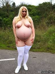 Porn image of nude bbw tight big hips 20 thick pregnant created by AI