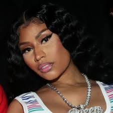 Mia Meeks's Instagram, Twitter & Facebook