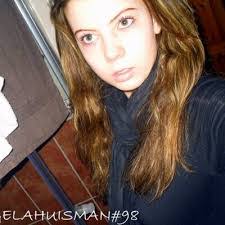 Angela Huisman's Instagram, Twitter & Facebook