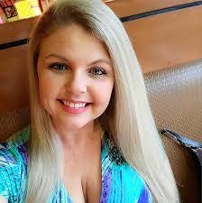 Danielle Mcbrayer's Instagram, Twitter & Facebook