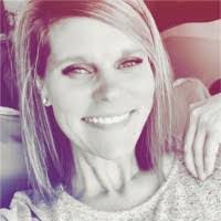 Melissa Moye's Instagram, Twitter & Facebook