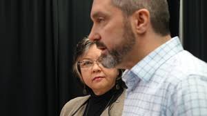 École Hidden Valley : Sandy Silver soutient l'ex-ministre de l'Éducation