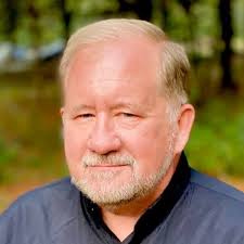 Oscar Pace's Instagram, Twitter & Facebook