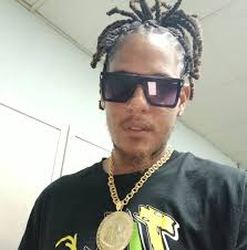 Home Destra 😍 In my zone! ☺️Anyway….. @lunatixproductions and I gonna get  ready now for studio now…….again. 🎵🎙🎧 Another all nighter. 😁 😜  Album#16 is 🔥🔥🔥 Trust me! 🙏Best Album yet! 🥰 #