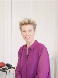 Pink's pompadour hair tutorials | the layer. How To Create A Quiff Hairstyle On Short Hair In Minutes Woman Home
