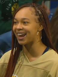 Hannah Hidalgo Has That Aura 💫 #starpower #notredamewomensbasketball  #hannahhidalgo