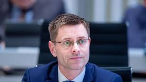 ✓ gratis para uso comercial ✓ imágenes de gran calidad. Landtag Schwerin Afd Politiker De Jesus Fernandes Von Sitzung Ausgeschlossen Politik Sz De