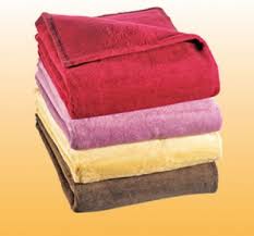 Bestes webgarn langanhaltende leuchtende farben und kuschelweiche dralon fasern machen diese tagesdecken zum echten lieblingsstück in ihrer wohnung. Charis Baumwoll Dralon Decke 60 Bw 1 Stuck Decken Bettdecken Nicht Beheizt Mobel Dekoration Haushaltsausstattung Heimtextilien Bettwasche Bettdecken Kissen Mynetfair