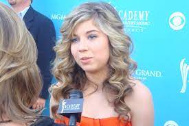 Jennette mccurdy says she is the energizer bunny 2010 amas. File Jennette Mccurdy 2010 2 Jpg Wikipedia