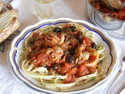 Spaghetti con moscardini e pomodorini. Spaghetti Alla Chitarra Con Moscardini Alle Olive Unadonna
