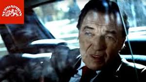 Bushido (أنيس محمد يوسف الفرشيشي (anis für immer jung, ein leben lang für immer jung, du musst dich an die schöne zeit erinnern. Fur Immer Jung Feat Karel Gott Bushido Letras