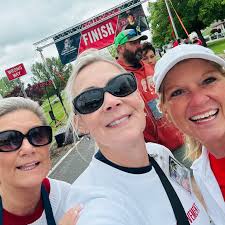 John Goodman is showing off his 200-pound weight loss.