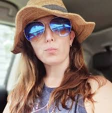 Jessica Ferro's Instagram, Twitter & Facebook