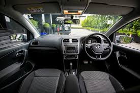 2021 volkswagen polo interior redesign spy shots release date. Volkswagen Vento Tsi Highline A Rewarding Driver S Car Carsifu
