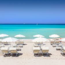 Buchen sie jetzt ihren sardinien pauschalurlaub einfach und sicher bei fti! Sardinien Statt Karibik Funf Traumhafte Hotels Direkt Am Meer