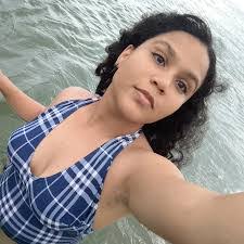 Ebony Cruz's Instagram, Twitter & Facebook