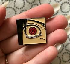 While traveling, taka, a group led by sasuke uchiha with a goal to kill his brother, itachi uchiha, encounters shinobi of iwagakure. Naruto Shippuden Sasuke Uchiha Sharingan Pin Lapel T Shirt Enamel Badge New Ebay